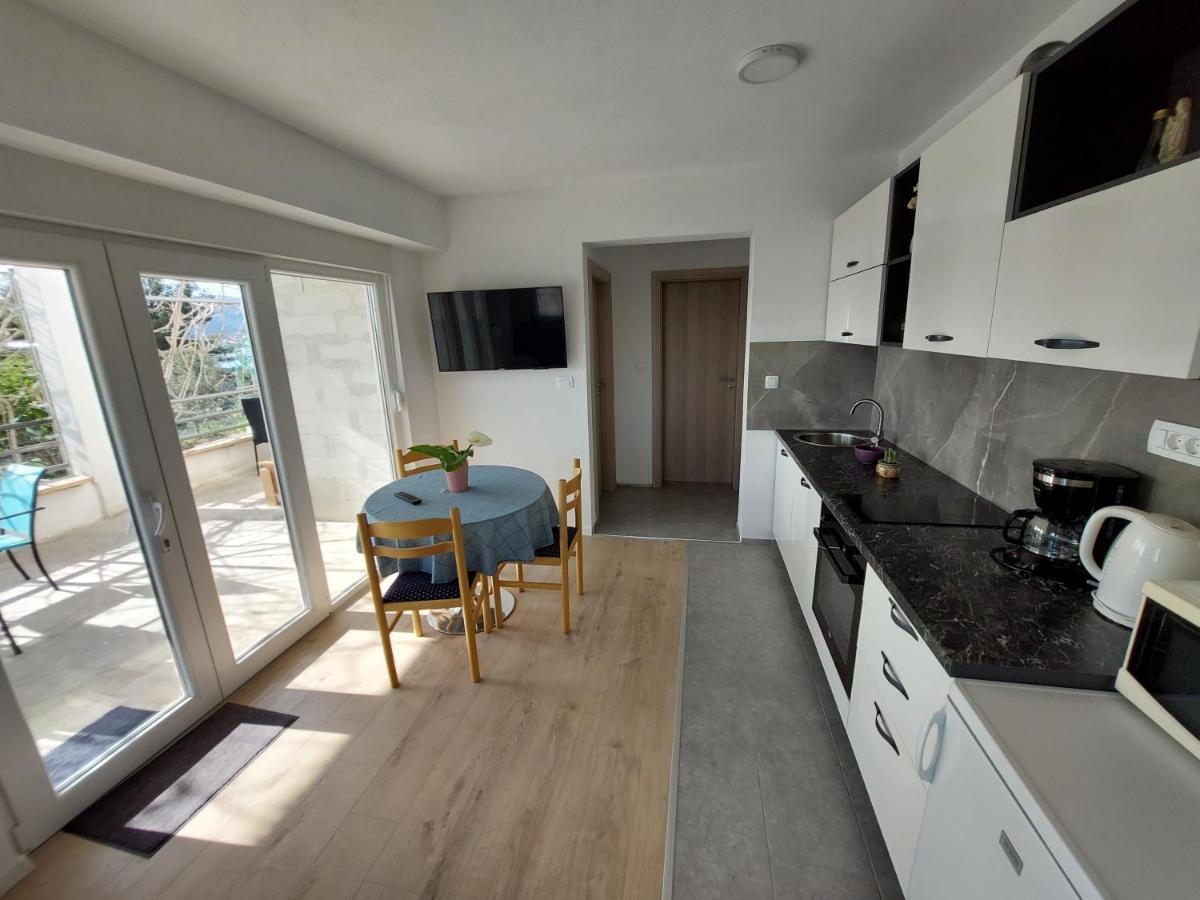 Apartments Babic โตรกีร์ ภายนอก รูปภาพ