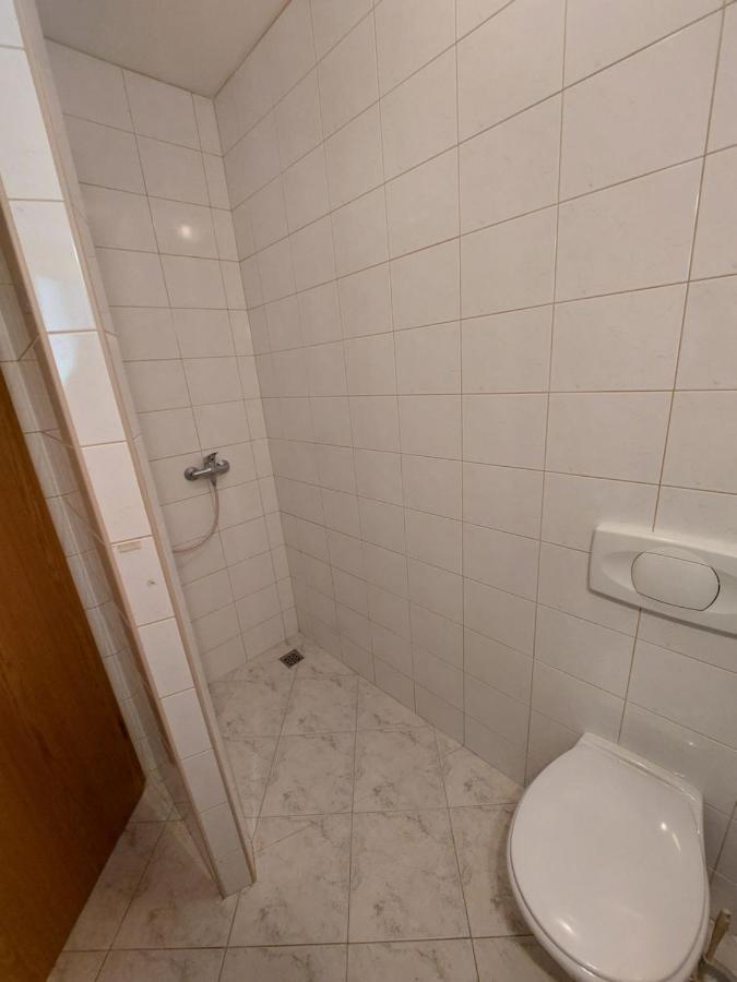 Apartments Babic โตรกีร์ ภายนอก รูปภาพ